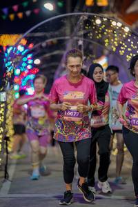 BIB: 16077
                            <button type="button" onclick="openModal(24740678)" class="btn btn-primary btn-sm float-right btn-popup" data-toggle="modal" data-target=".modal-high-quality">
                        <i class="fas fa-shopping-cart"></i> Add to Cart
                    </button>
                                            <button type="button" onclick="isThisMe(24740678, true)" class="btn btn-success btn-sm float-right btn-popup btn-isme hidden" data-toggle="tooltip" data-placement="bottom" title="นี่คือรูปของคุณใช่ไหม คลิกที่นี่เพื่อเอาเข้าอัลบั้ม">
                        <i class="fas fa-plus"></i> Add to album
                    </button>
                    <button type="button" onclick="isThisMe(24740678, false)" class="btn btn-warning btn-sm float-right btn-popup btn-isnotme hidden">
                        <i class="fas fa-ban"></i> Remove from album
                    </button>